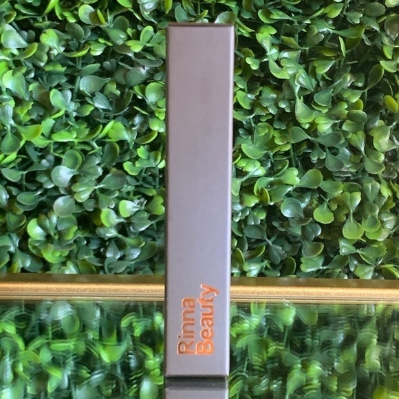 Rinna Beauty GUILTY PLEASURE Icon Collection Lip Gloss | NEW - Picture 6 of 14